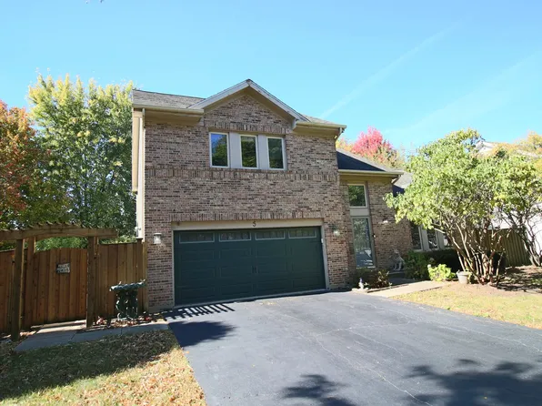 5 Taylor Ct, Bolingbrook, IL 60490