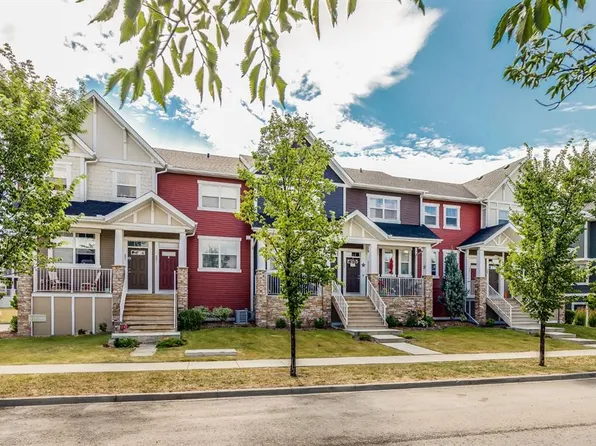 1225 N Kings Heights Way SE #402, Airdrie, AB T4A 0T7