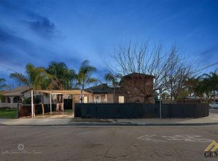 3301 Center St, Bakersfield, CA 93306