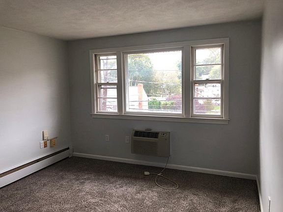 Living Room - ~12x11