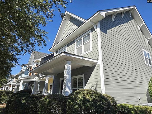 3rd image of 733 Garden Forest Rd