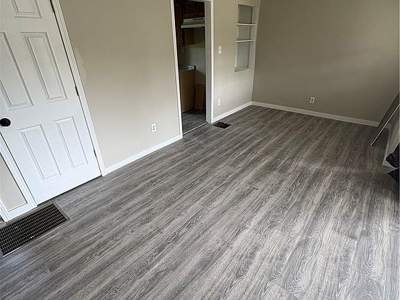 3rd image of 3631-3637 Stanford Pl