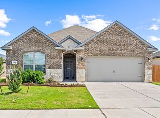 1404 Eagle Nest Dr, Azle, TX 76020