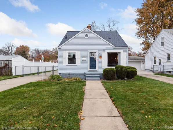 29036 Barton St, Garden City, MI 48135