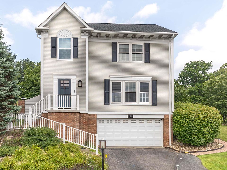 1st image of 104 Lockwood Dr