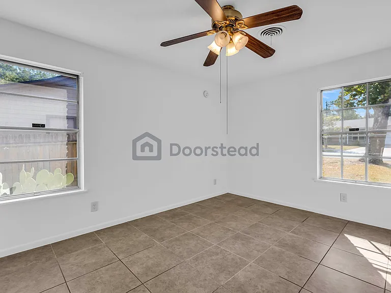 8507 Contour Dr — Photo 19