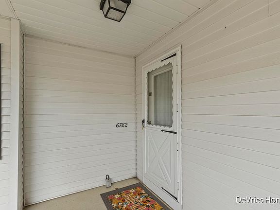 4th image of 6782 N Wentward Ct
