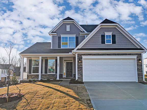 These photos are representative of this floor plan, but all options may not be available in every co