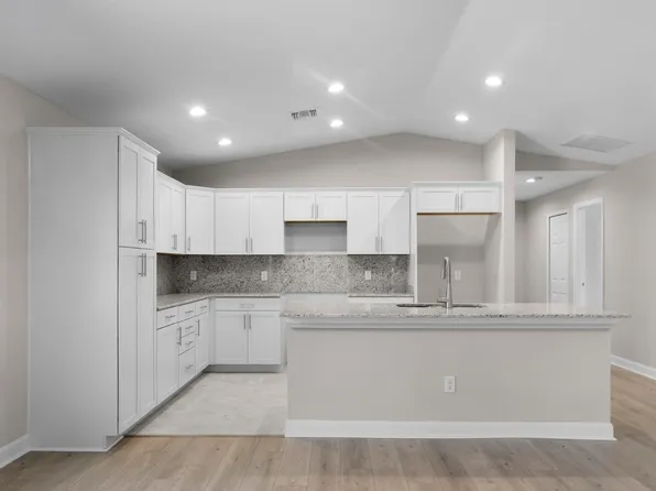 6449 Alemendra Street, Fort Pierce, FL 34951