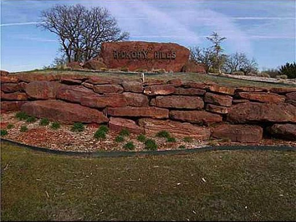 2nd image of 20387 Hickory Ridge Rd #37