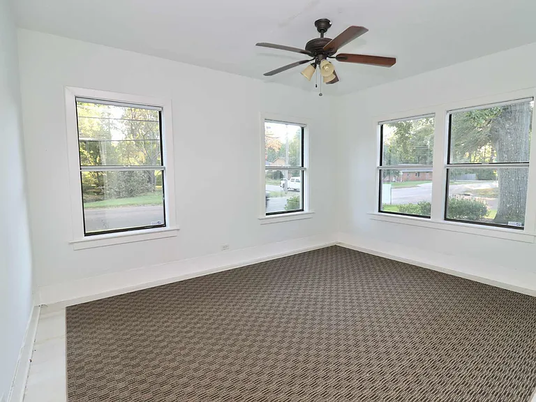 3302 Olive St — Photo 9