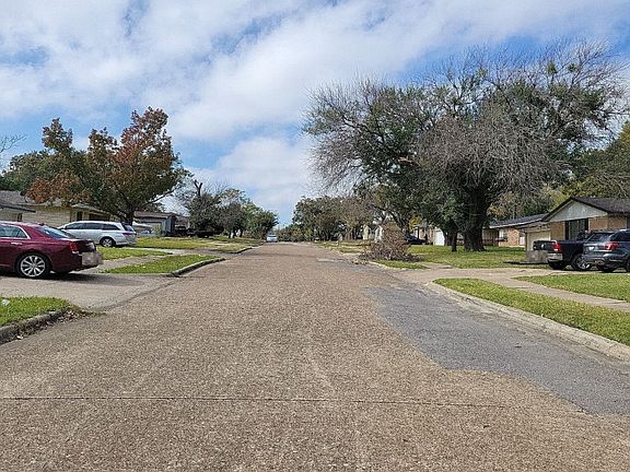 5th image of 2229 Bayberry Dr