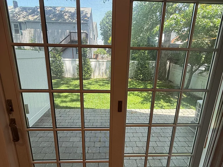 69 Oak St #B — Photo 15