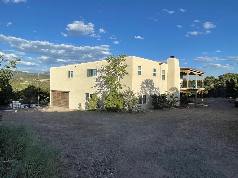1105 Old Taos Hwy #M — Photo 2