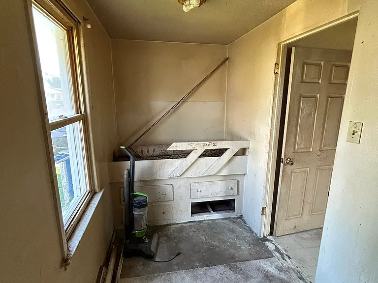 224 Lincoln Ave — Photo 13