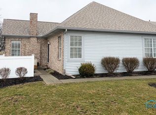 2277 Fox Run Cir, Findlay, OH 45840