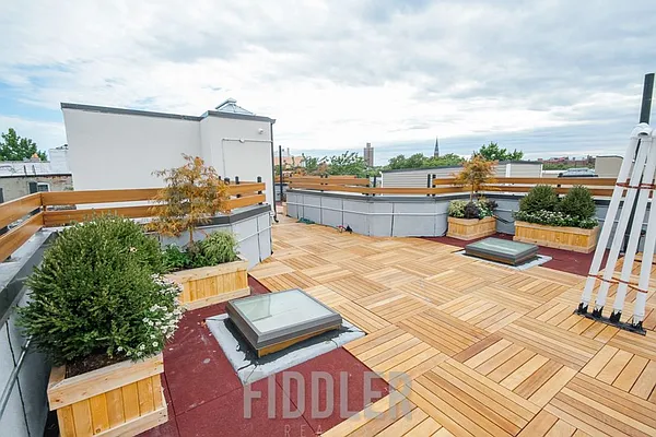 Rented by Fiddler Realty | media 53