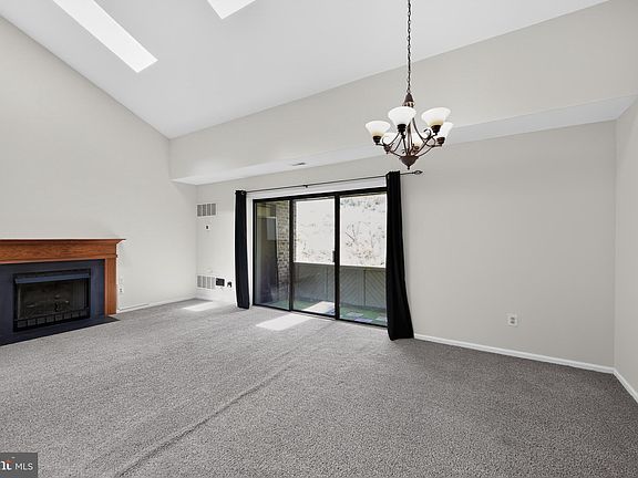 3rd image of 710 Mountainview Dr #710