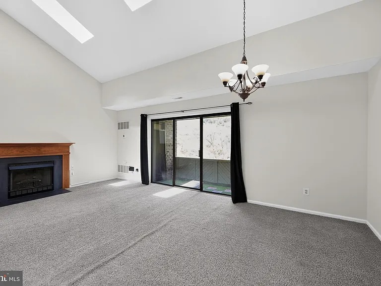 710 Mountainview Dr #710 — Photo 3