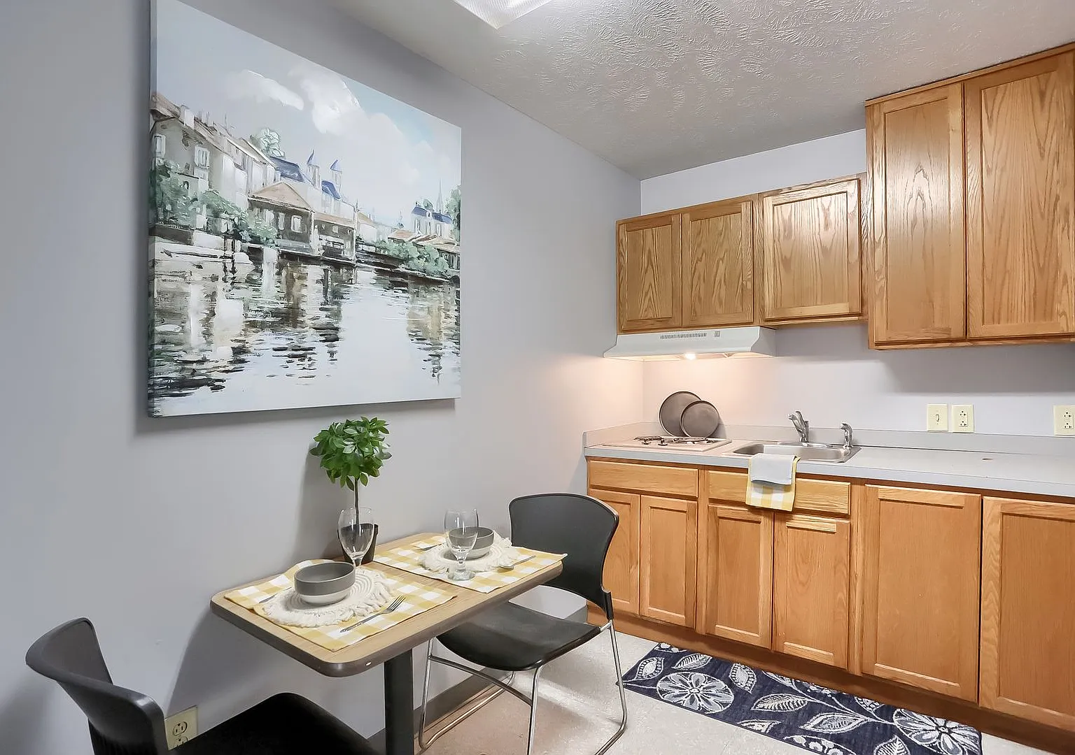 Slippery Rock Studio Apartment! — Photo 4