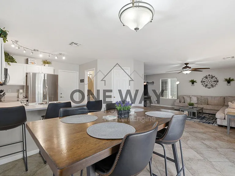 127 S Parkwood — Photo 9