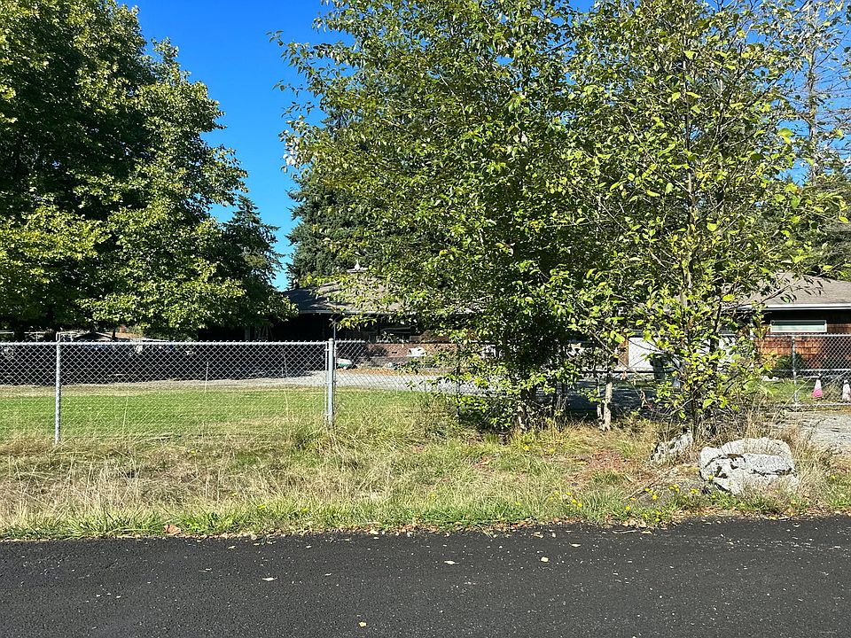 1st image of 5519 141st St E