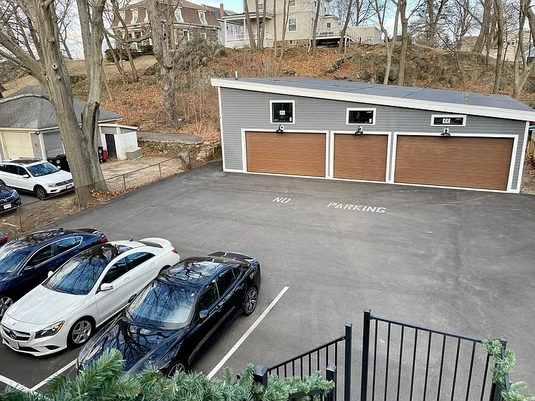 321 Lafayette St #2 — Photo 24
