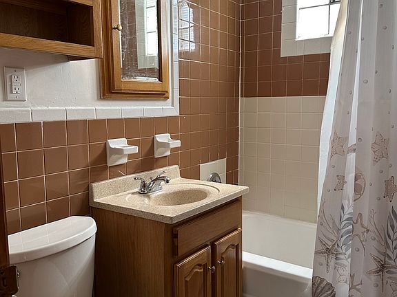 4th image of 1004 Mason St #1