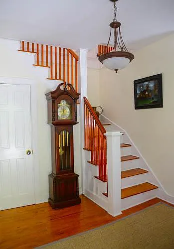 35 1/2 Hasell St — Photo 10