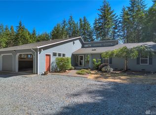 811 Red Robin Ln, Oak Harbor, WA 98277