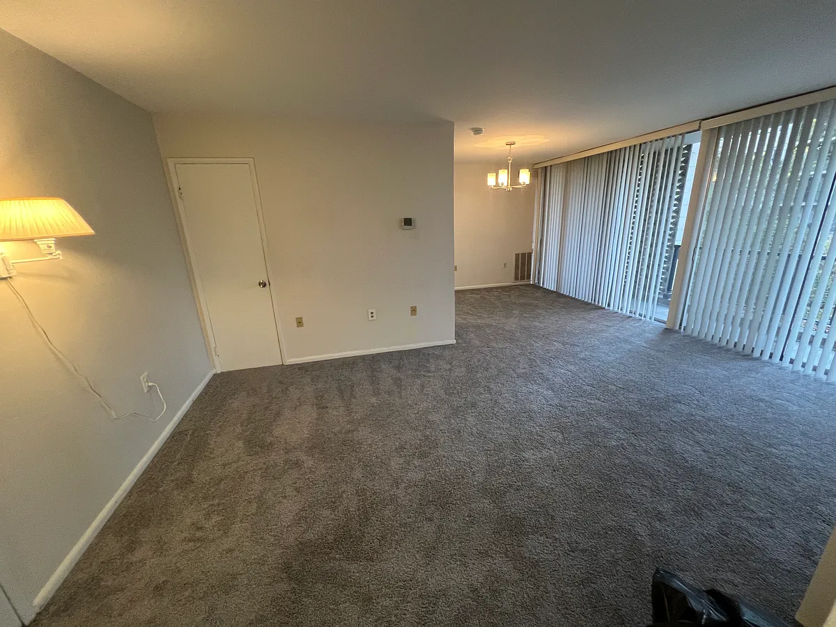 Building Photo - 4360 Ivymount Ct #13