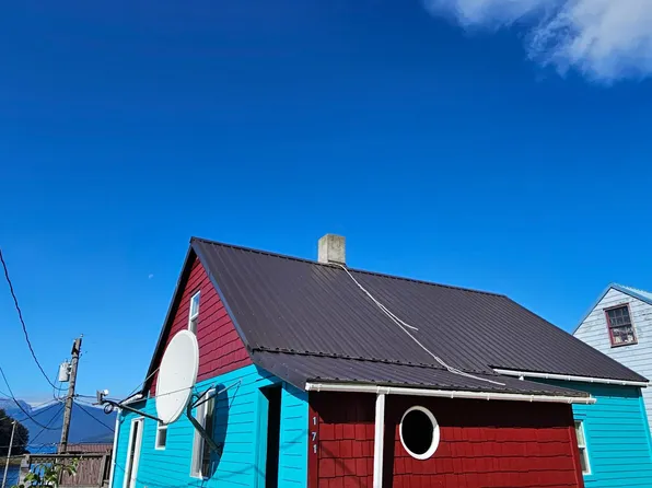 171 2nd St, Hoonah, AK 99829