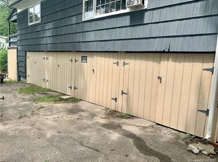 39 Waterbury Rd, Prospect, CT 06712