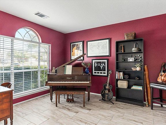 5th image of 2103 Talamore Rd