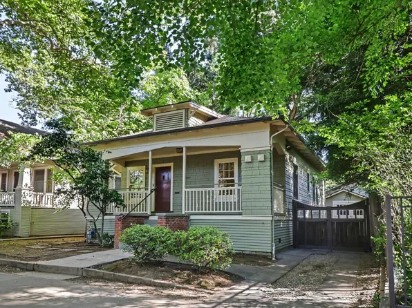 2306 D St, Sacramento, CA 95816