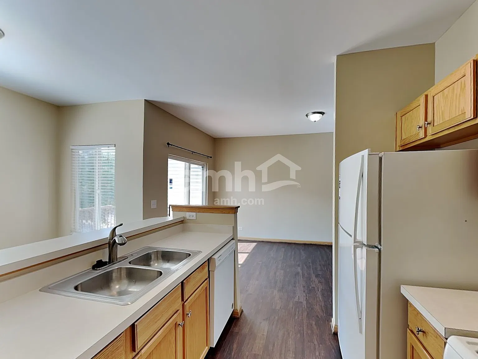2 bed, 1.5 bath, 1441 sqft, $2,610 — Photo 4