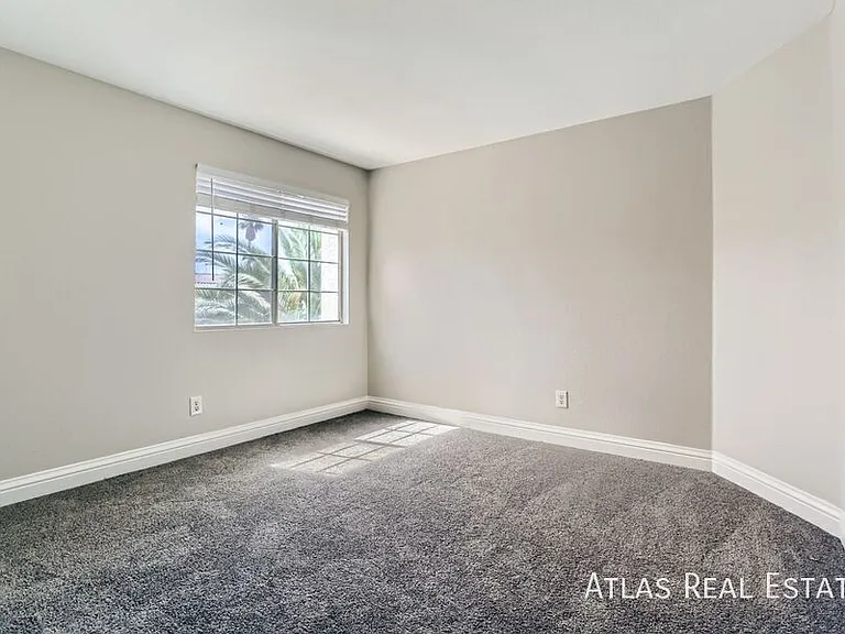 7980 Boardwalk Way — Photo 8