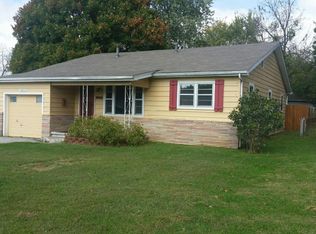 2623 W Nichols St, Springfield, MO 65802