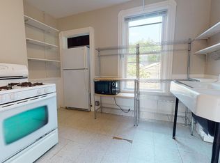466 Green St APT 5, Cambridge, MA 02139