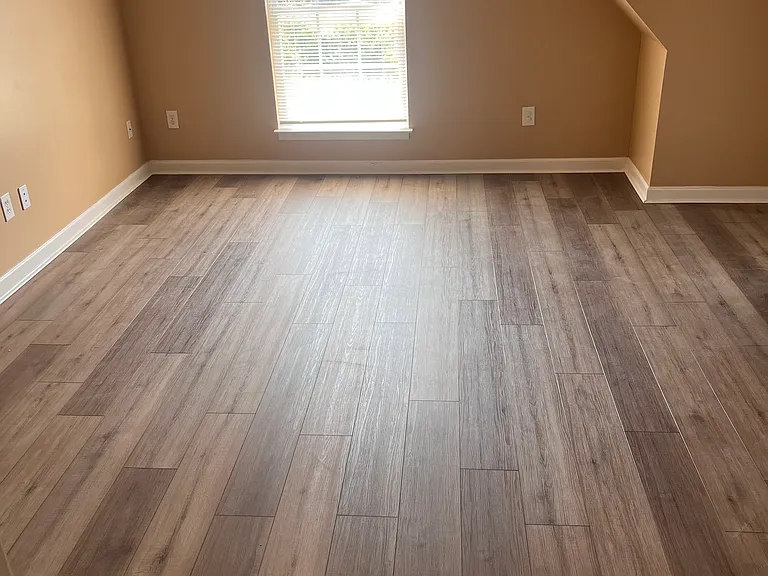 7825 Laurelton Dr — Photo 16