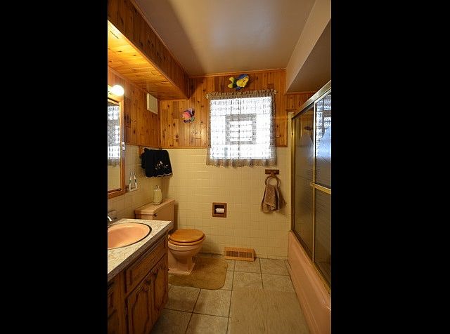 2nd image of 7513 W 58th St