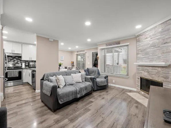 368 Coyote Creek Cir, San Jose, CA 95116