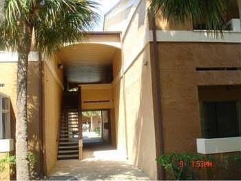 2nd image of 634 Kenwick 204 Cir