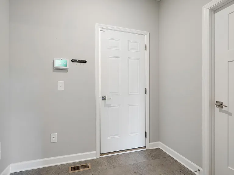 6332 Apple Ct — Photo 20