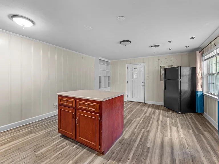 830 S Adams St — Photo 11