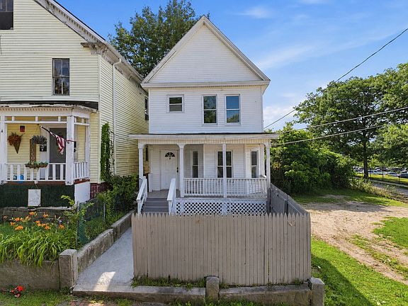 2nd image of 2 Ely St