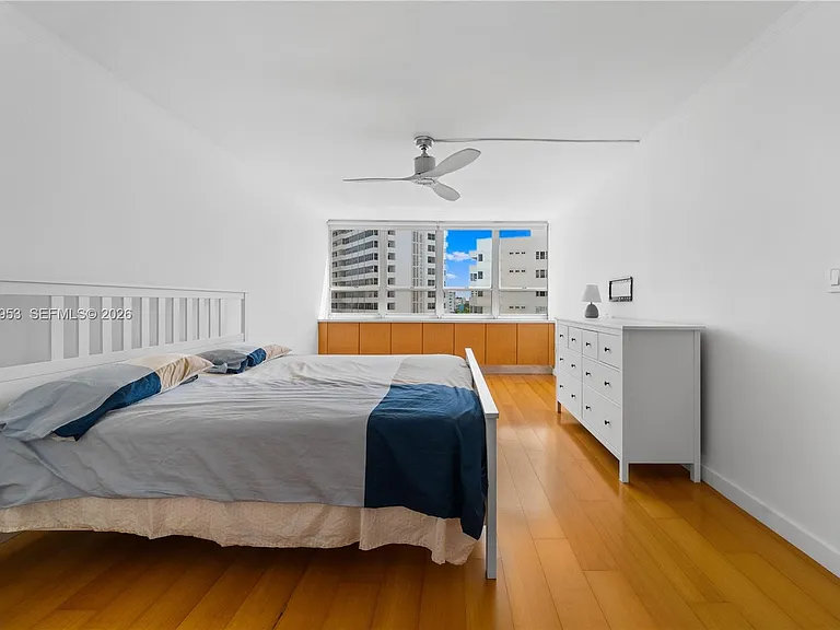 11 Island Ave #610 — Photo 32