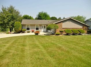 713 Wakefield Cir, Kendallville, IN 46755