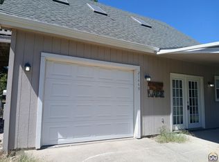 21449 S Sail A Way Dr, Overbrook, KS 66524