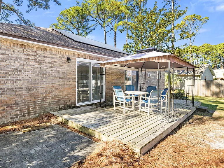 31 Bay Walk Ct — Photo 14